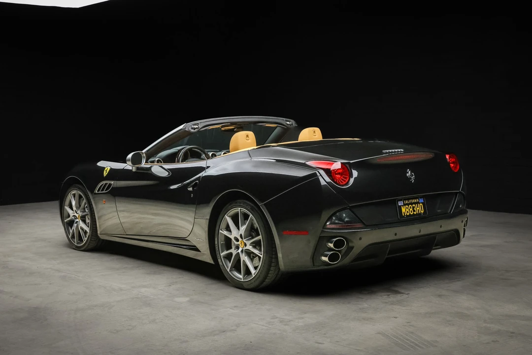 2012 Ferrari California - Image 13 of 31
