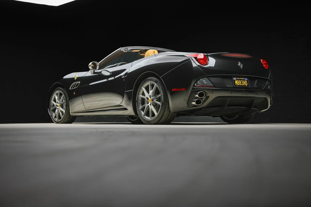 2012 Ferrari California - Image 12 of 31