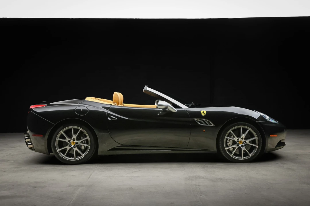2012 Ferrari California - Image 23 of 31
