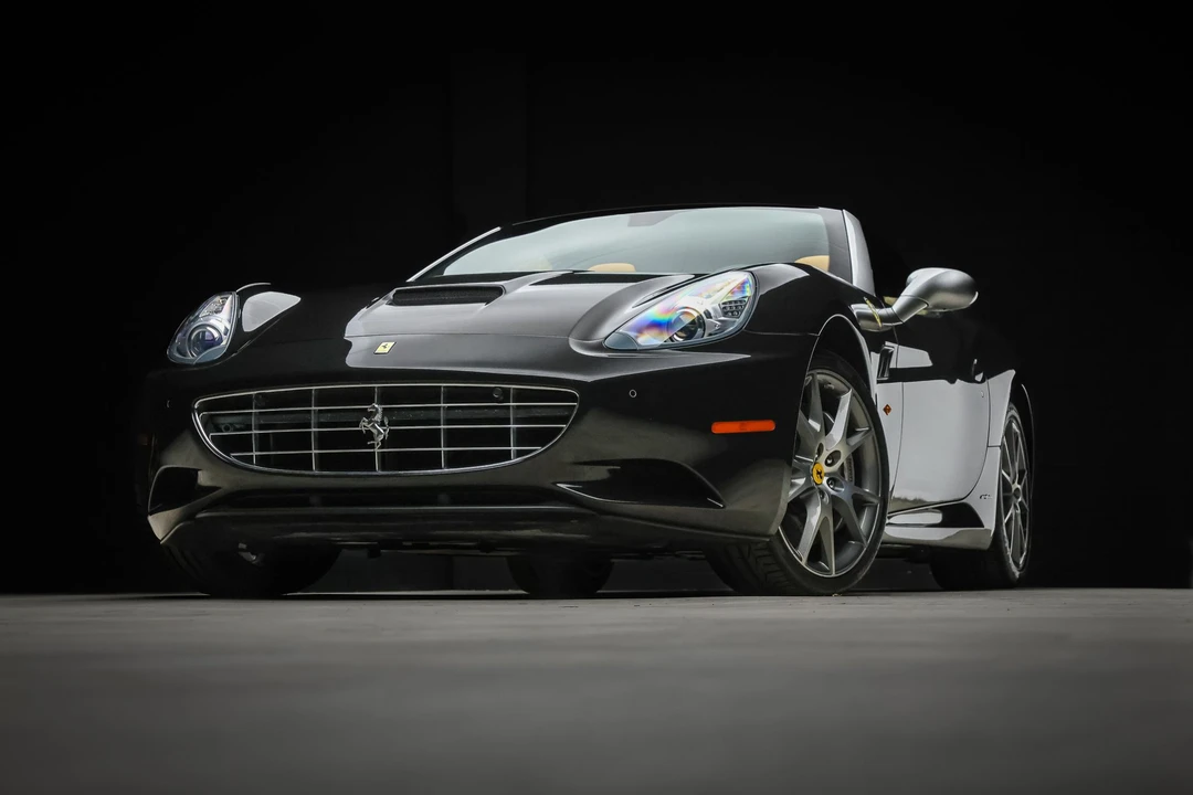 2012 Ferrari California - Image 2 of 31