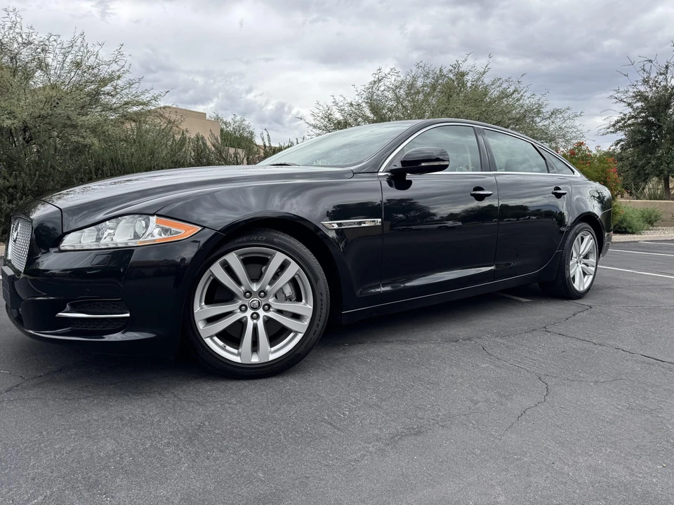 2012 Jaguar X351 XJ - Image 2 of 31