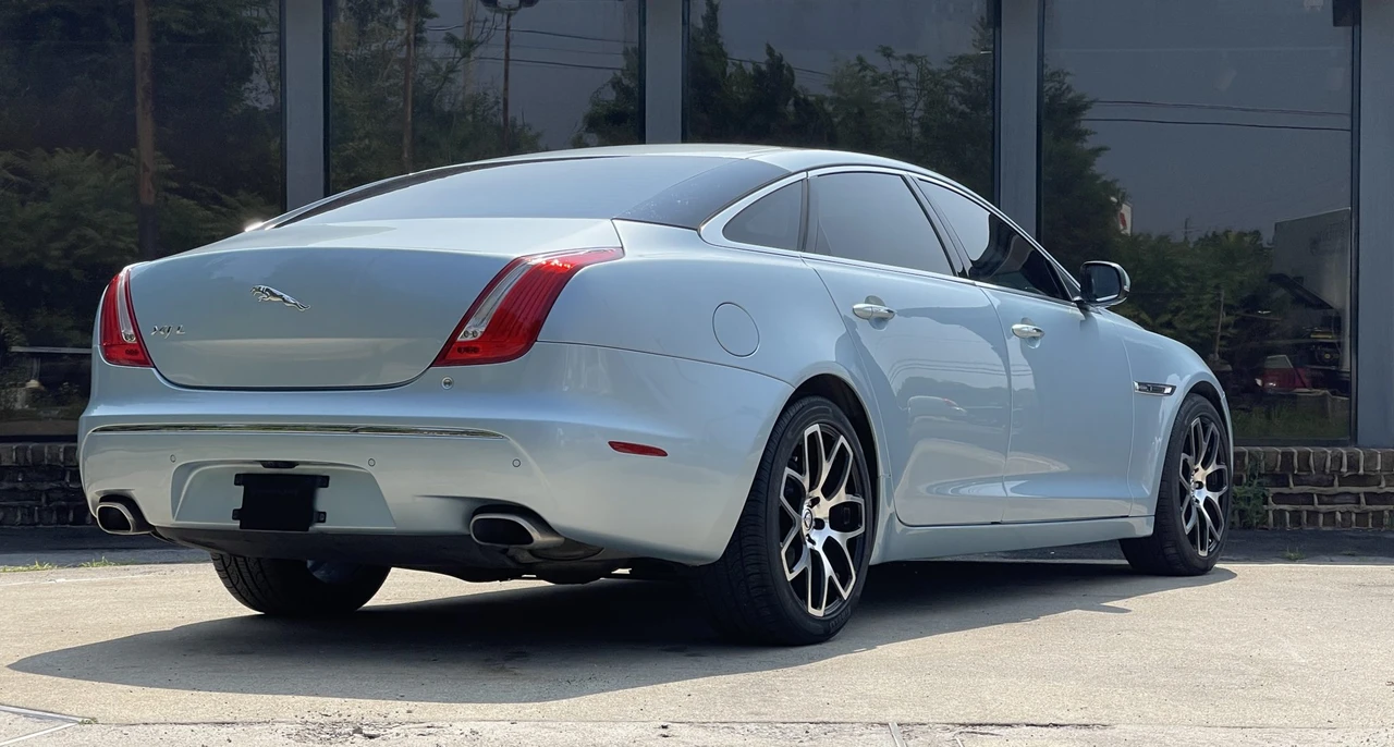 2012 Jaguar X351 XJ - Image 29 of 31