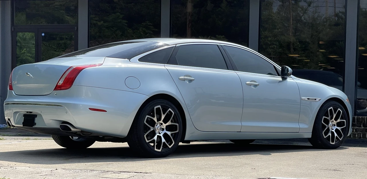 2012 Jaguar X351 XJ - Image 26 of 31