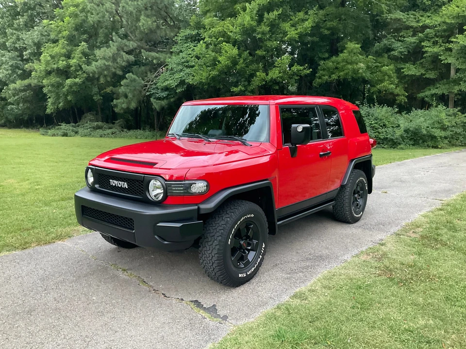 2012 Toyota FJ Cruiser - Image 12 of 31