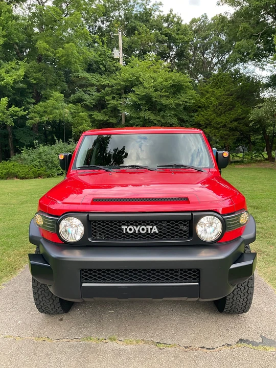 2012 Toyota FJ Cruiser - Image 13 of 31