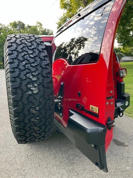 2012 Toyota FJ Cruiser - Image 28 of 31