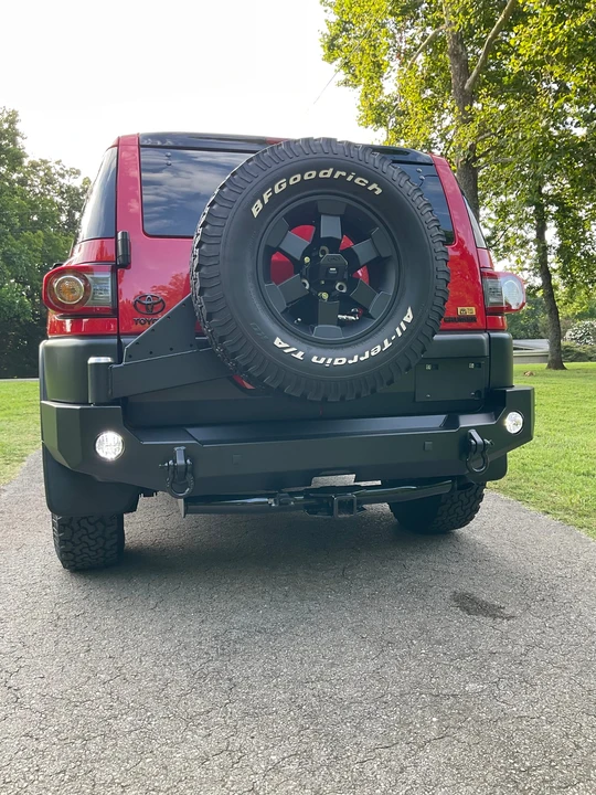 2012 Toyota FJ Cruiser - Image 24 of 31
