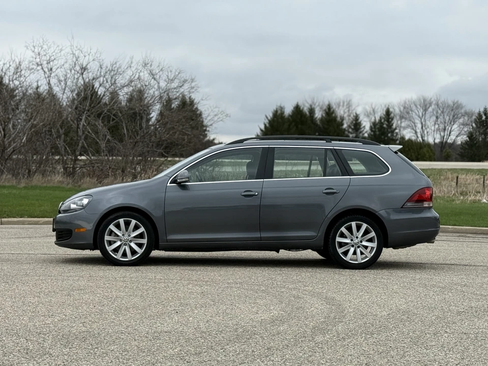 2012 Volkswagen A6 Jetta - Image 6 of 31