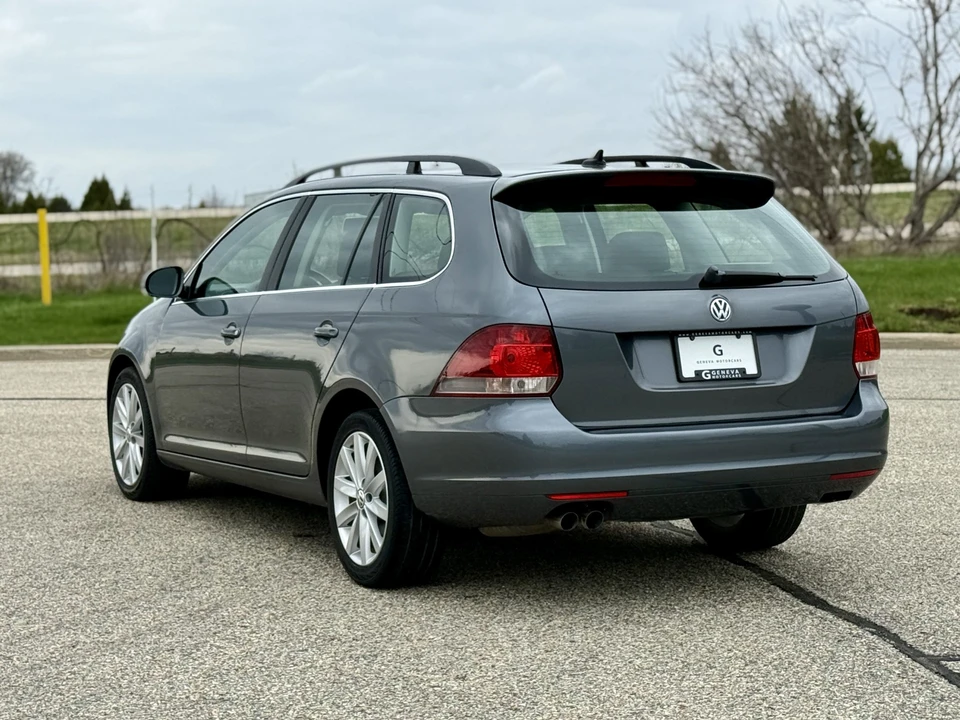 2012 Volkswagen A6 Jetta - Image 7 of 31