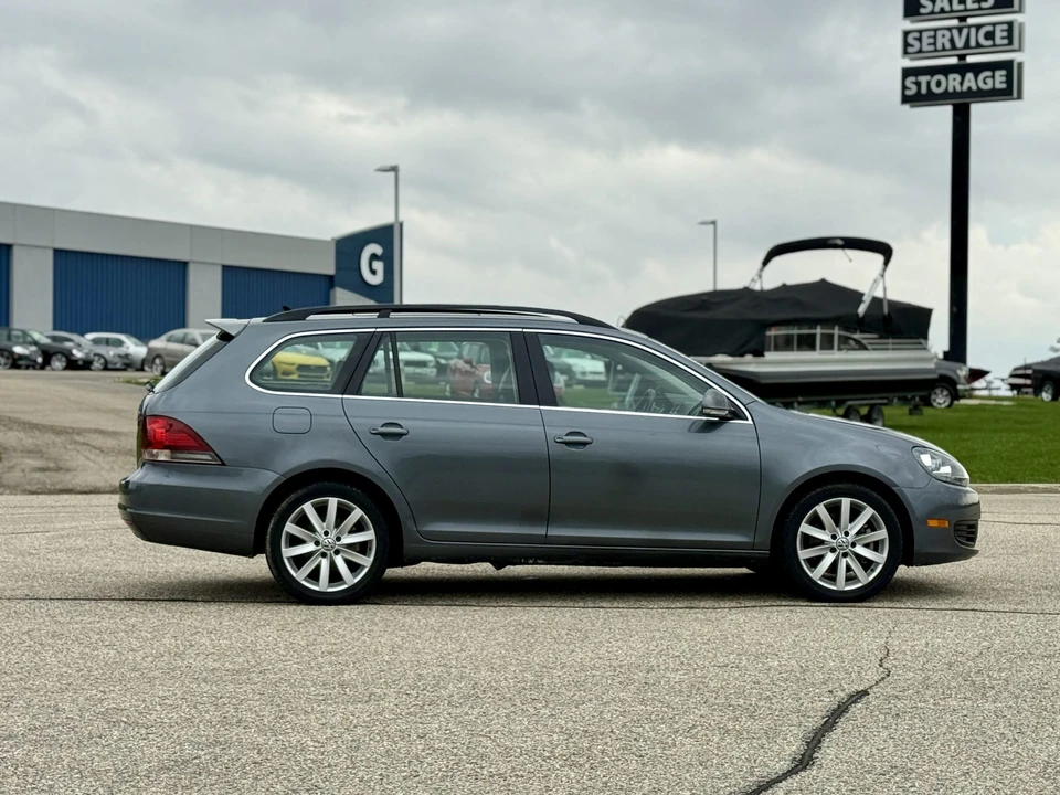 2012 Volkswagen A6 Jetta - Image 10 of 31