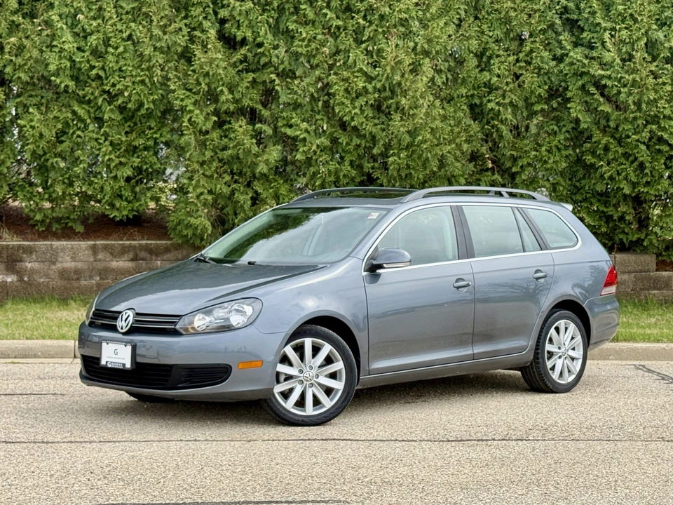 2012 Volkswagen A6 Jetta - Image 2 of 31