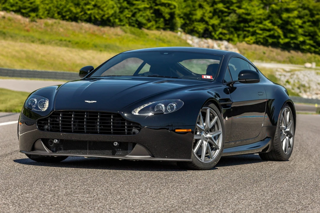 2013 Aston Martin V8 Vantage (2006-2017) - Image 12 of 31
