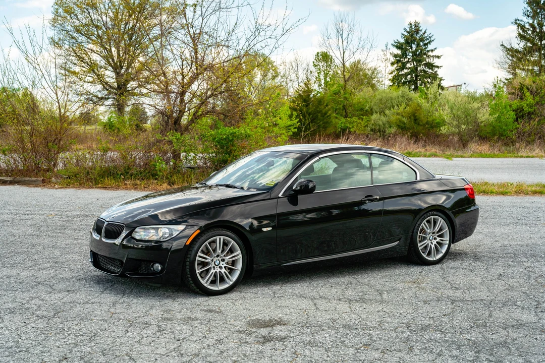 2013 BMW E93 335i Convertible - Image 3 of 31