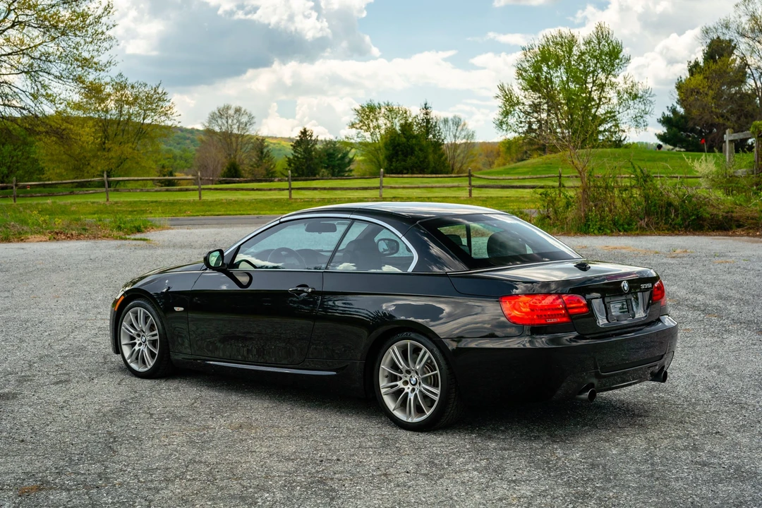 2013 BMW E93 335i Convertible - Image 8 of 31