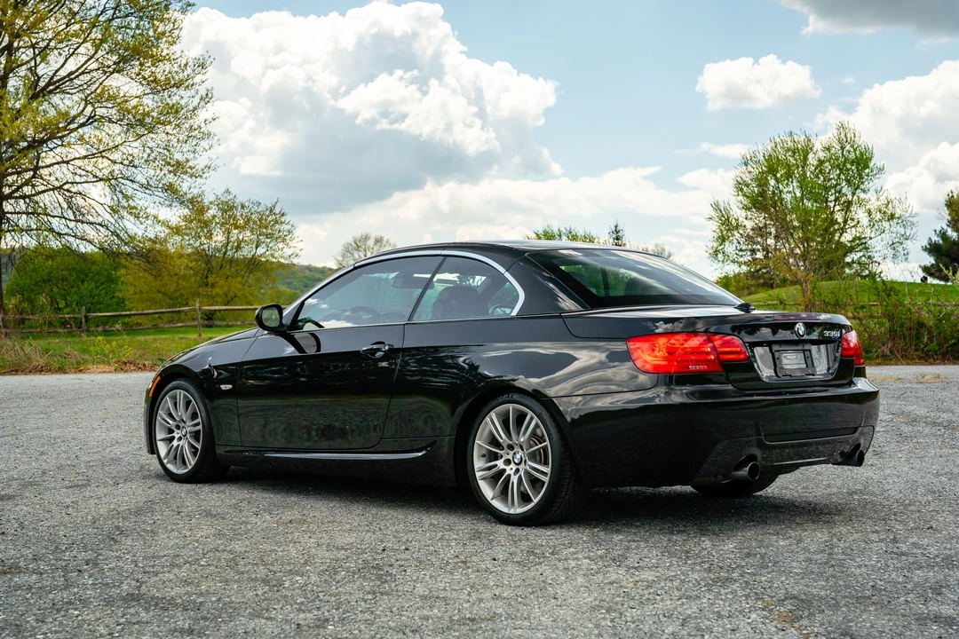 2013 BMW E93 335i Convertible - Image 9 of 31