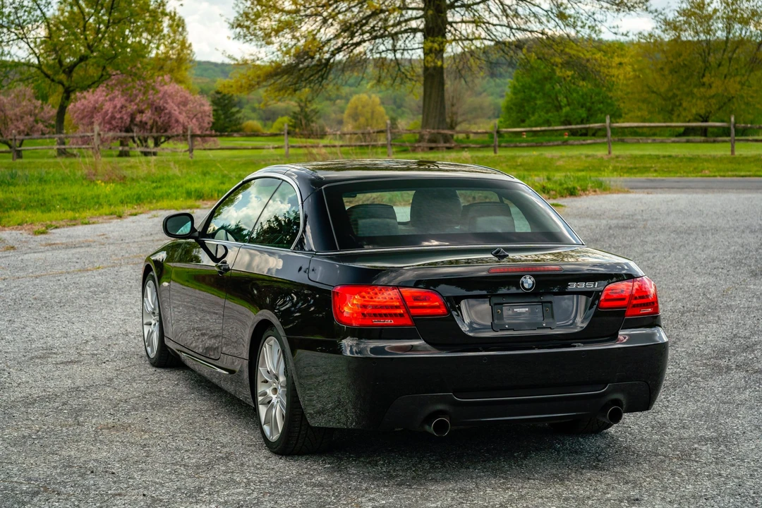 2013 BMW E93 335i Convertible - Image 12 of 31
