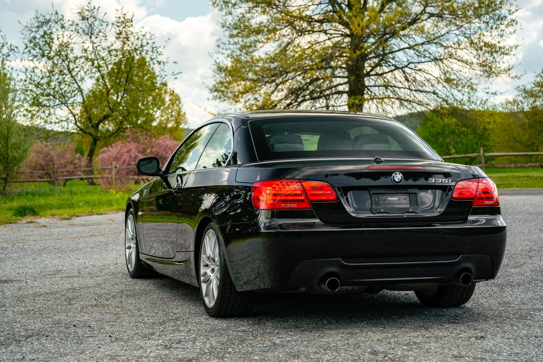 2013 BMW E93 335i Convertible - Image 13 of 31