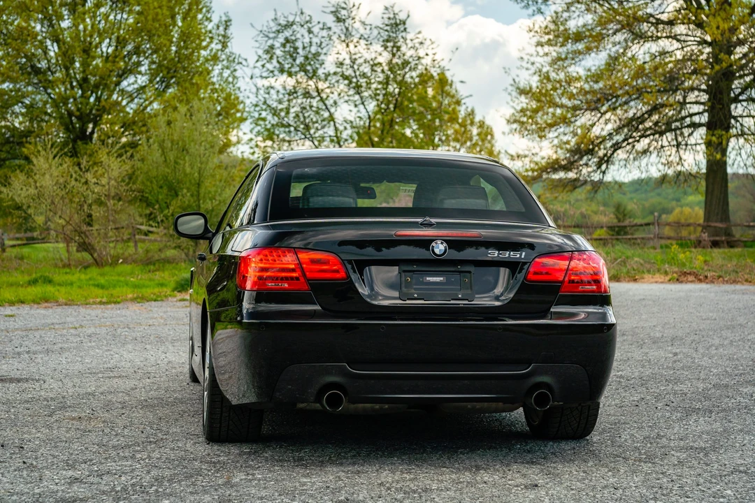2013 BMW E93 335i Convertible - Image 15 of 31
