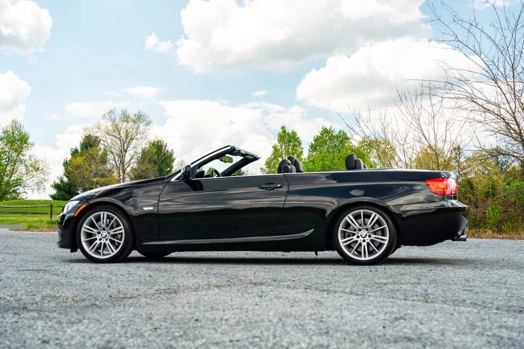 2013 BMW E93 335i Convertible - Image 31 of 31