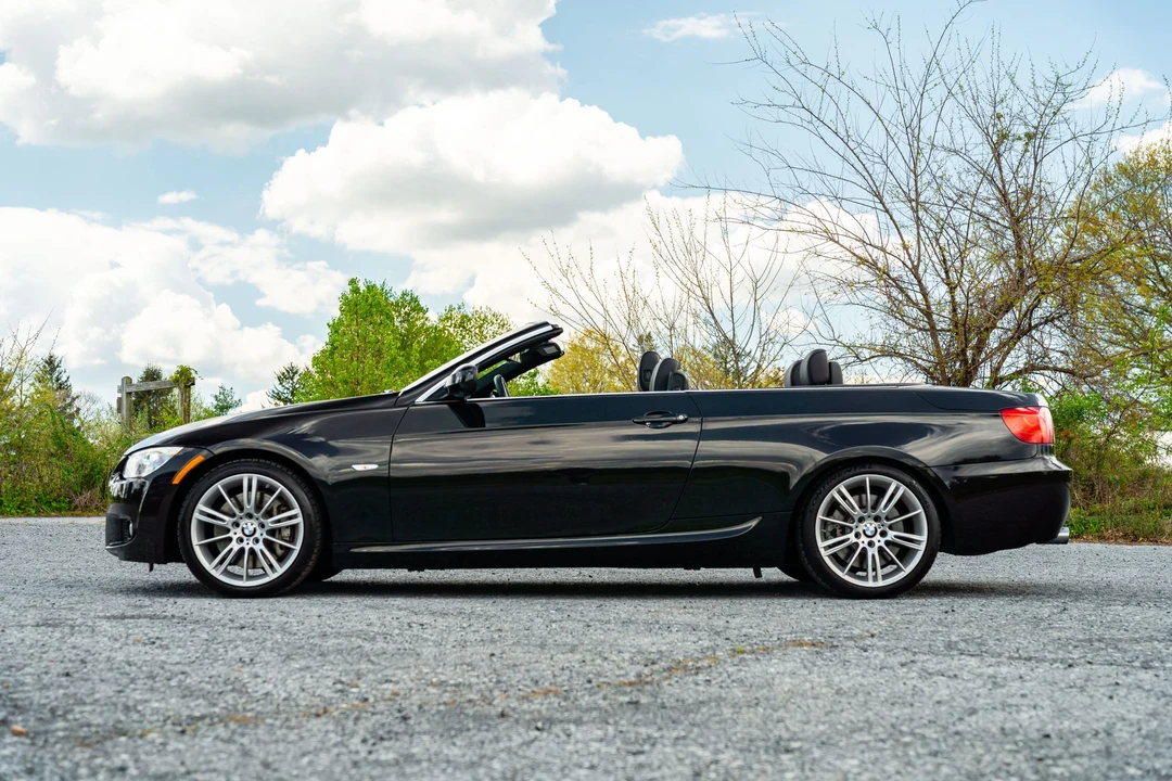2013 BMW E93 335i Convertible - Image 29 of 31