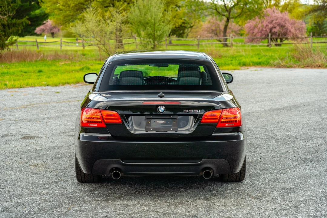 2013 BMW E93 335i Convertible - Image 16 of 31