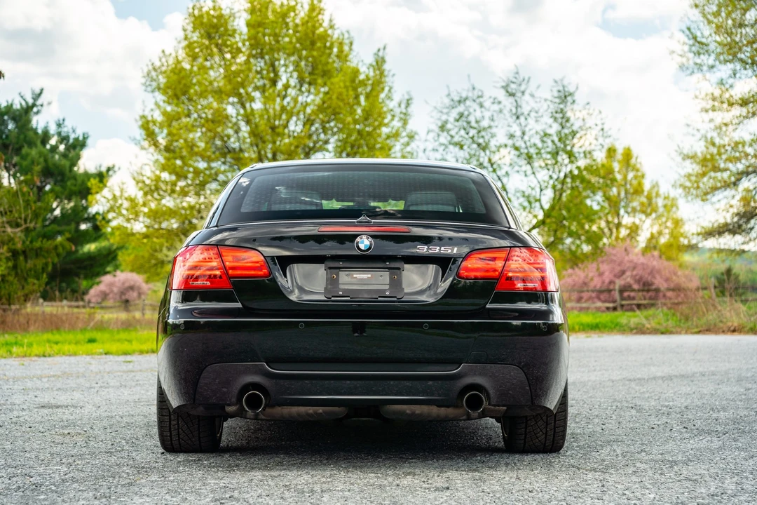 2013 BMW E93 335i Convertible - Image 17 of 31
