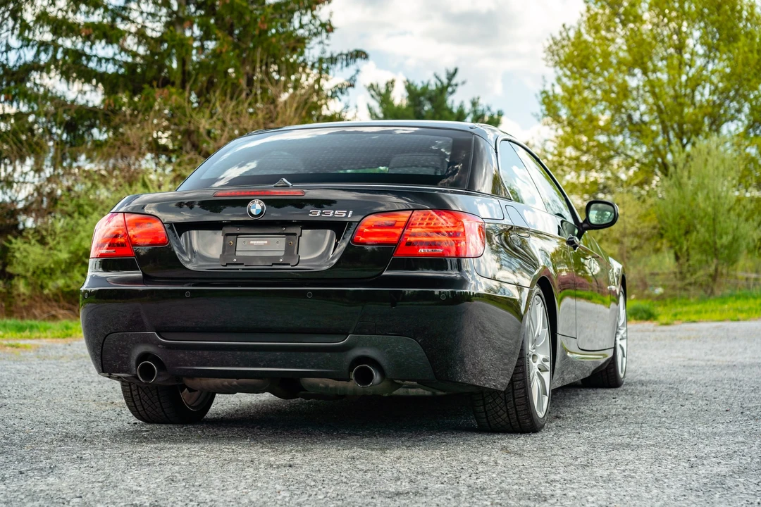 2013 BMW E93 335i Convertible - Image 19 of 31
