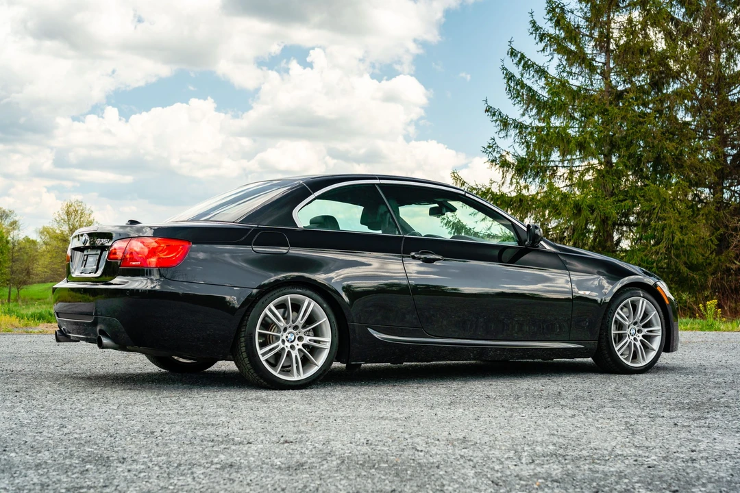 2013 BMW E93 335i Convertible - Image 22 of 31