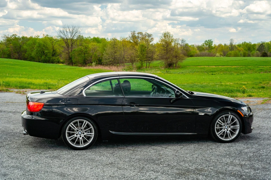 2013 BMW E93 335i Convertible - Image 24 of 31