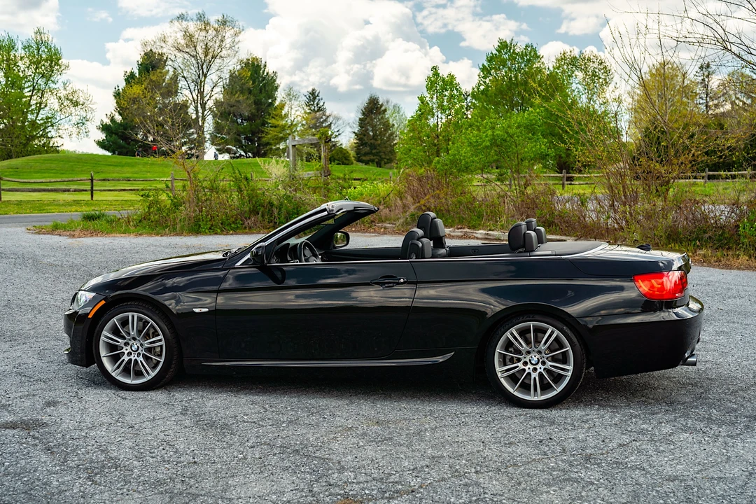 2013 BMW E93 335i Convertible - Image 25 of 31