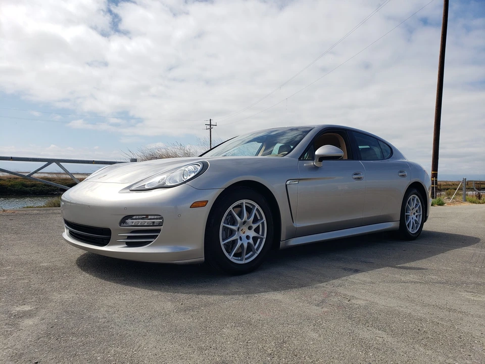 2013 Porsche 970 Panamera - Image 8 of 31