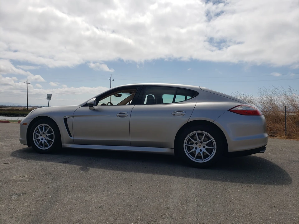 2013 Porsche 970 Panamera - Image 12 of 31