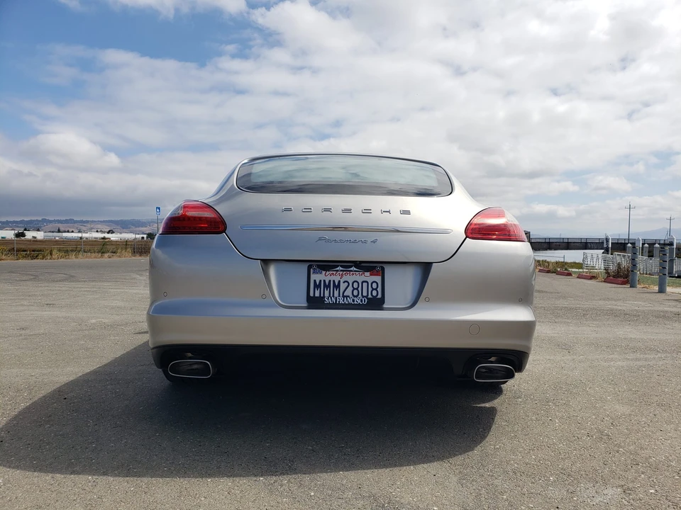 2013 Porsche 970 Panamera - Image 17 of 31