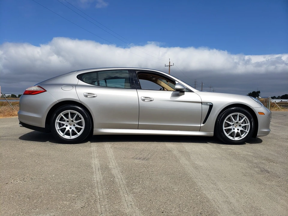 2013 Porsche 970 Panamera - Image 22 of 31