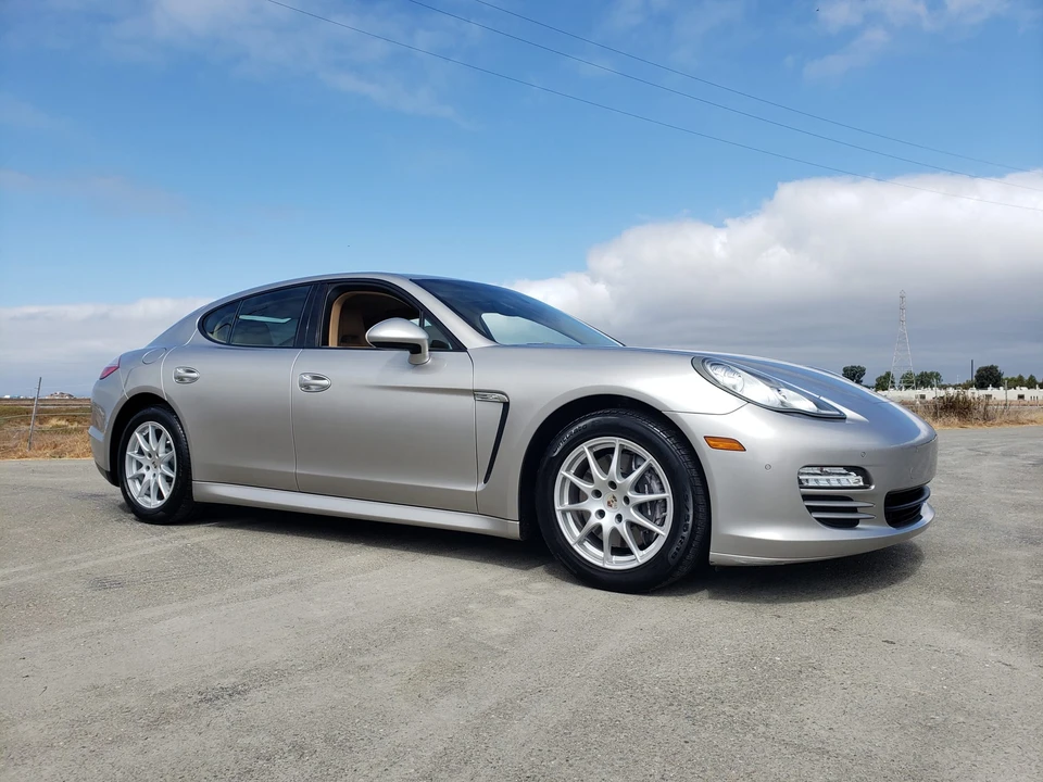 2013 Porsche 970 Panamera - Image 24 of 31