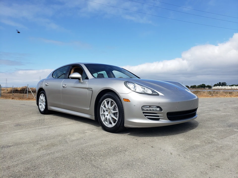 2013 Porsche 970 Panamera - Image 25 of 31