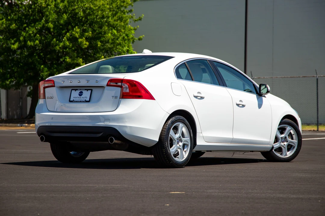 2013 Volvo S60 2nd Gen - Image 10 of 31