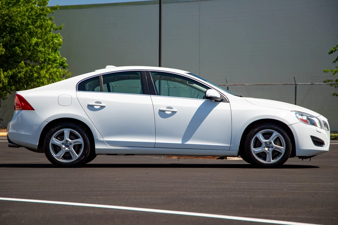 2013 Volvo S60 2nd Gen - Image 11 of 31