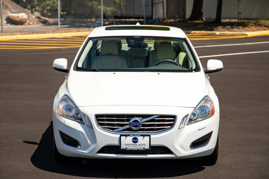 2013 Volvo S60 2nd Gen - Image 15 of 31