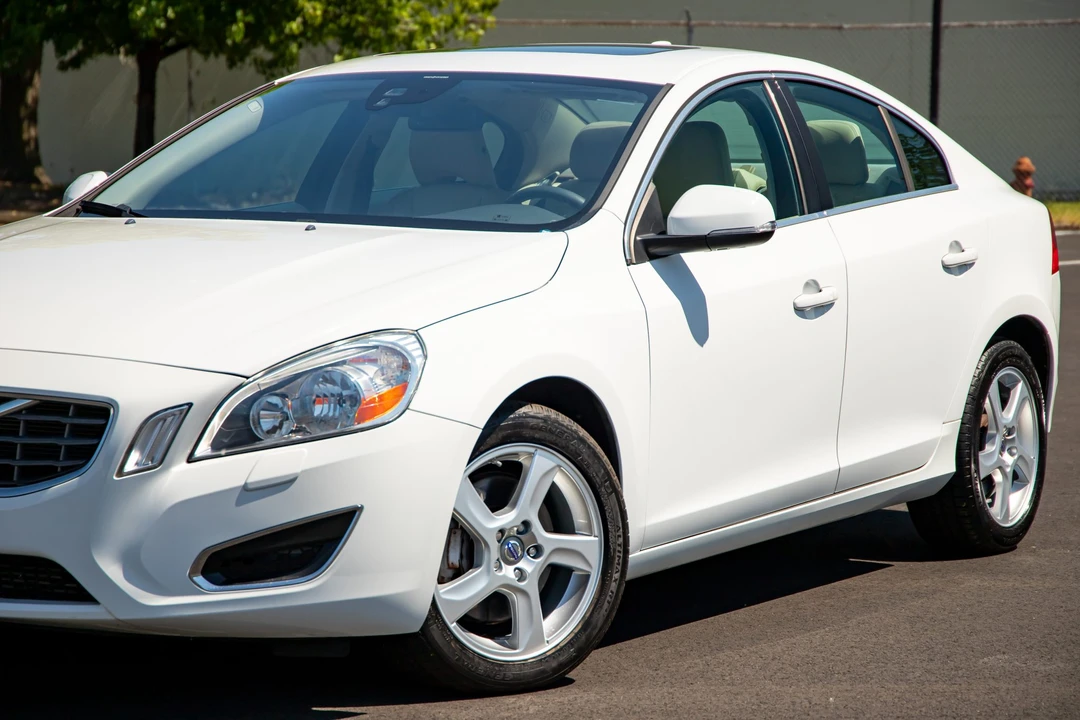 2013 Volvo S60 2nd Gen - Image 17 of 31