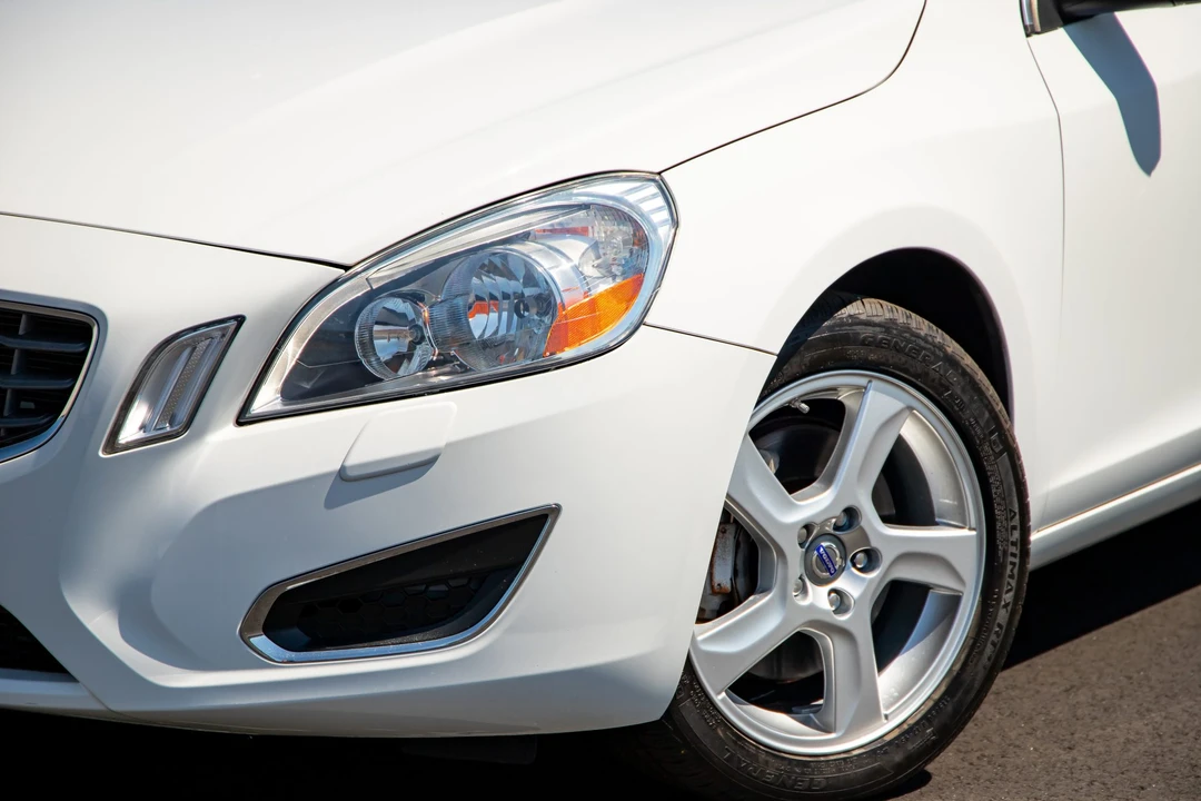 2013 Volvo S60 2nd Gen - Image 24 of 31