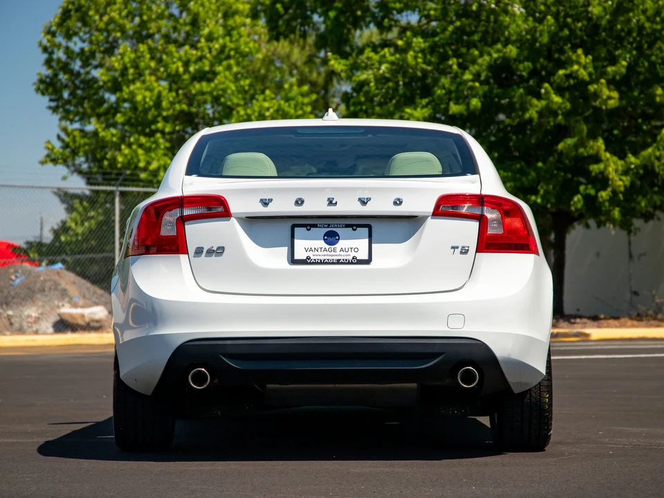 2013 Volvo S60 2nd Gen - Image 8 of 31