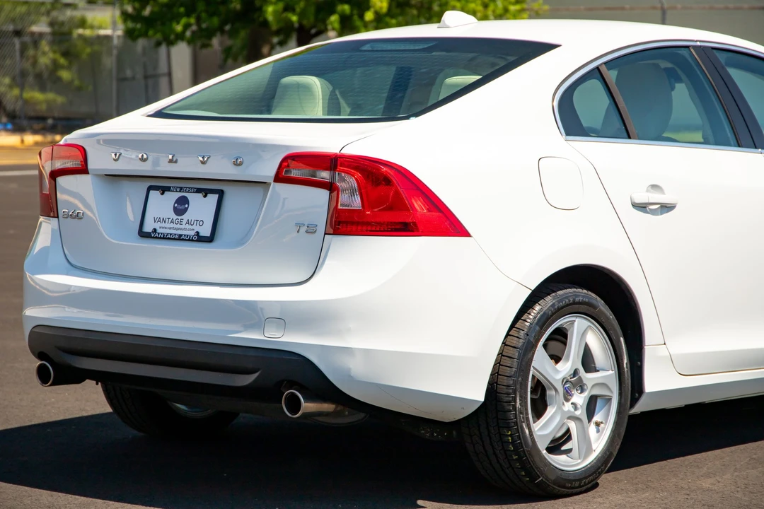 2013 Volvo S60 2nd Gen - Image 20 of 31