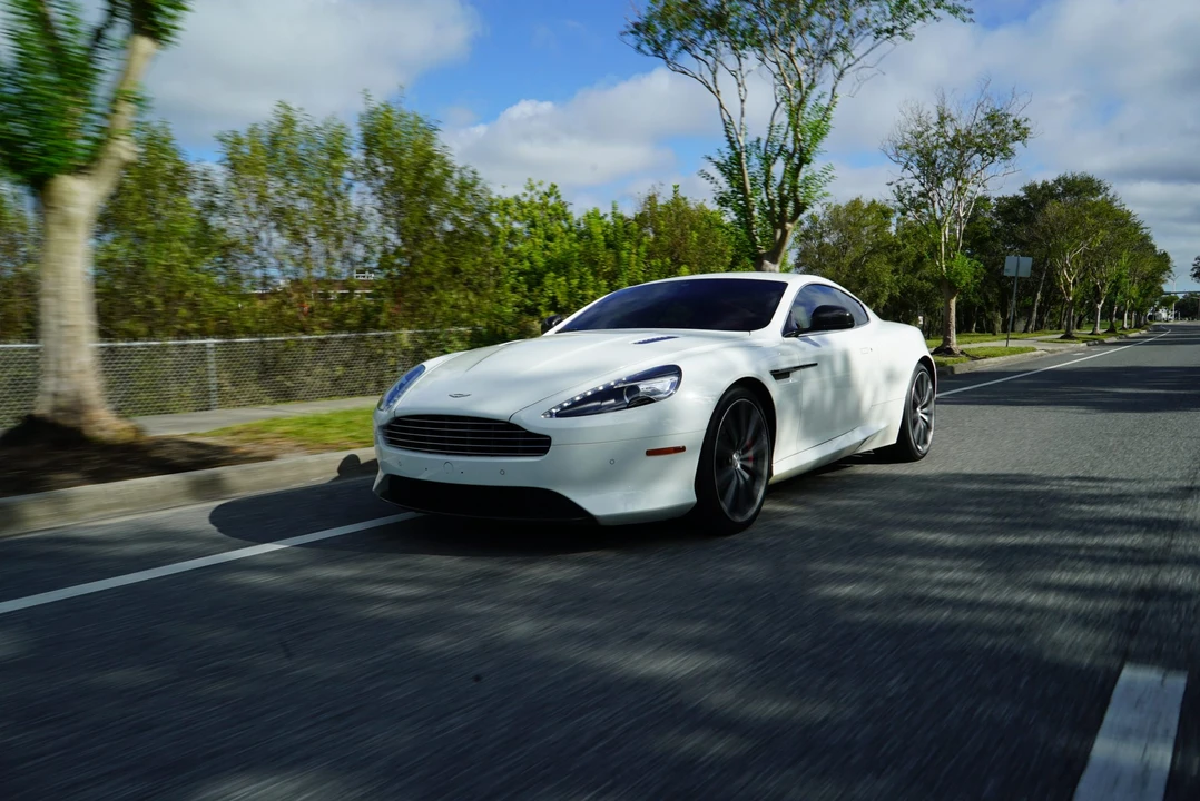 2014 Aston Martin DB9 - Image 3 of 31