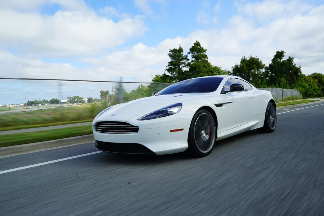 2014 Aston Martin DB9 - Image 10 of 31