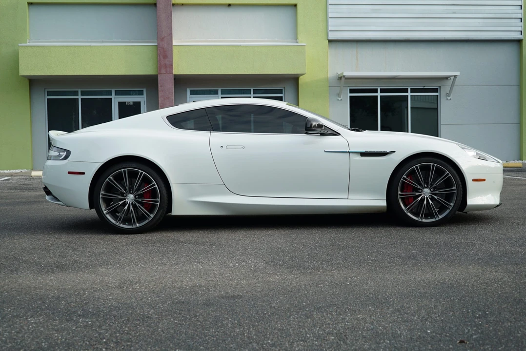 2014 Aston Martin DB9 - Image 30 of 31