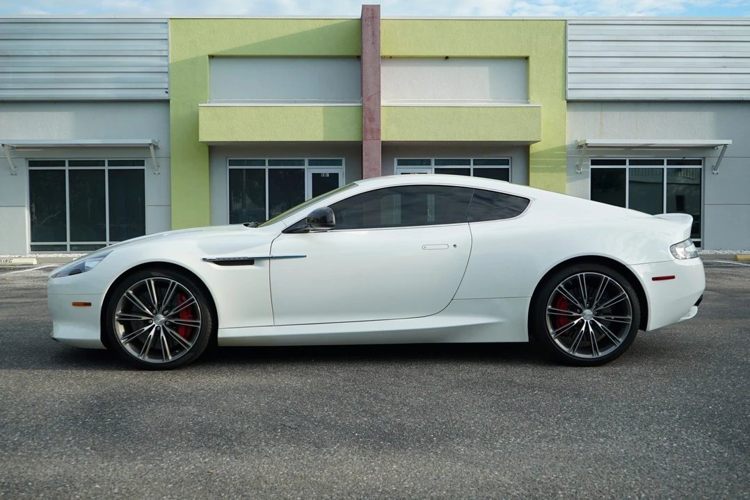 2014 Aston Martin DB9 - Image 26 of 31