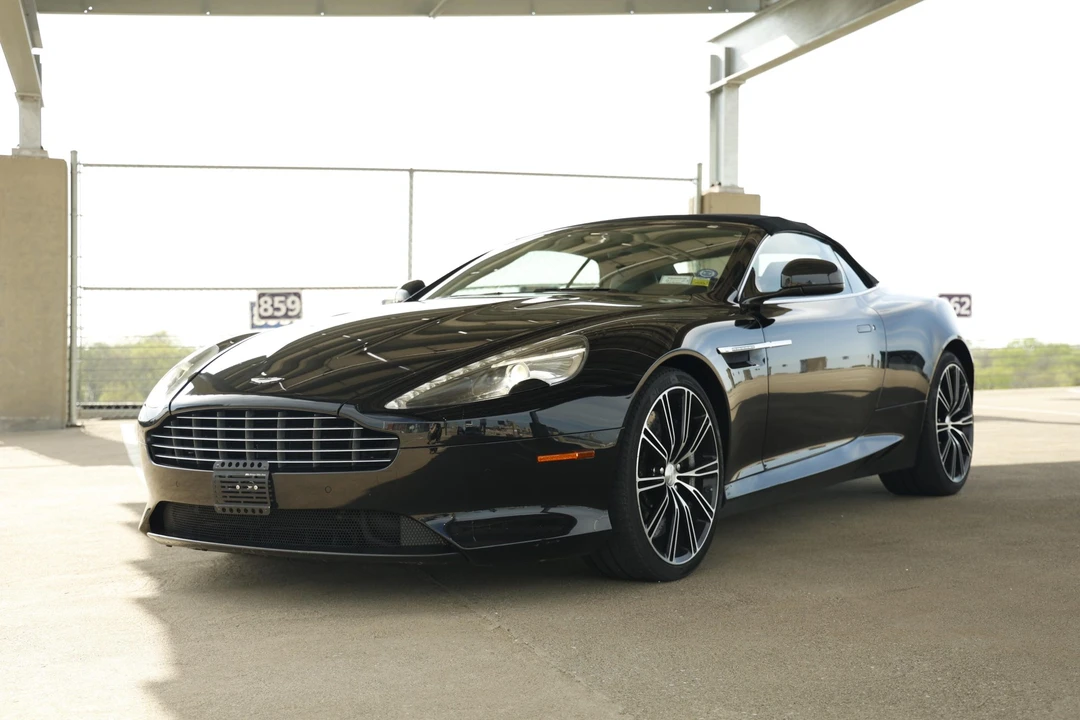 2014 Aston Martin DB9 - Image 2 of 31