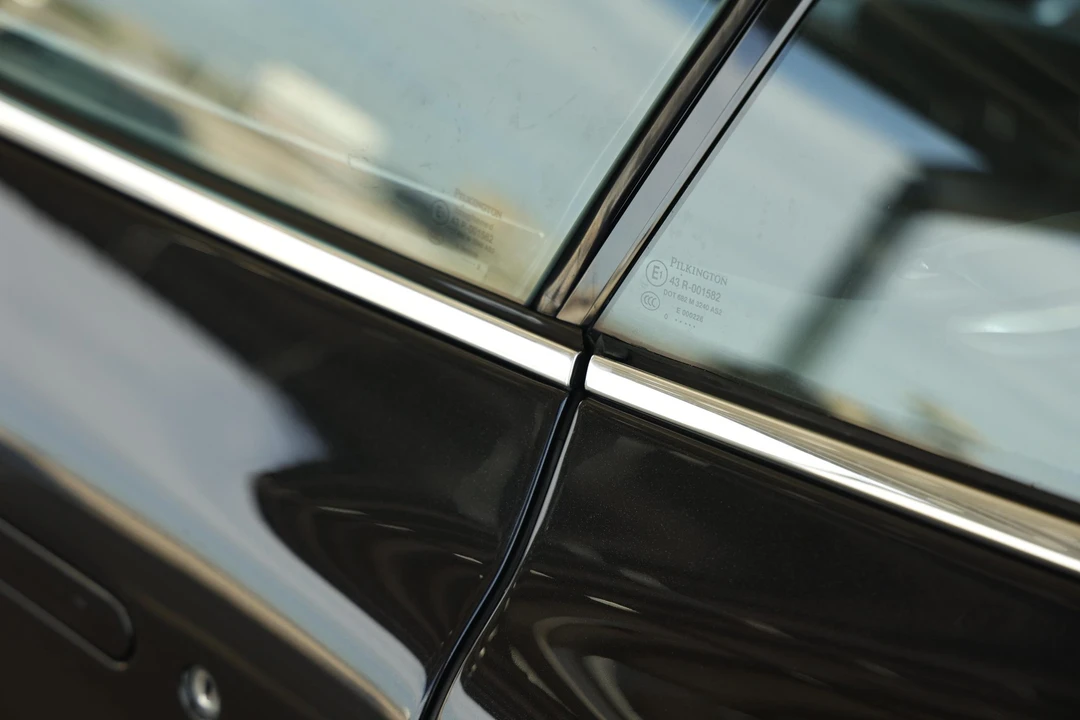 2014 Aston Martin DB9 - Image 27 of 31