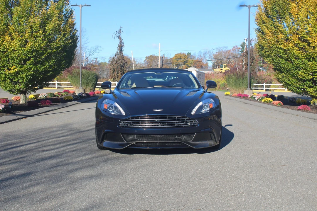 2014 Aston Martin Vanquish 2nd Gen - Image 25 of 31